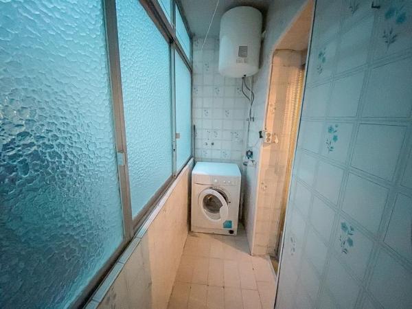 Venta de piso en Piso en Avenida Pintor Gastón Castelló, 8, Colonia Requena - Virgen del Carmen, Alicante / Alacant, Alicante / Alacant
 photo 2
