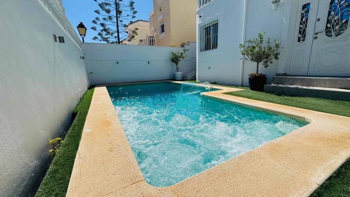 Sale of independent chalet in Casa o chalet en Las Filipinas, Orihuela, Orihuela
 photo 2