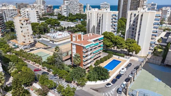 Venta de piso en Piso en Avenida San Sebastián, Playa de San Juan, Alicante / Alacant, Alicante / Alacant
 photo 1