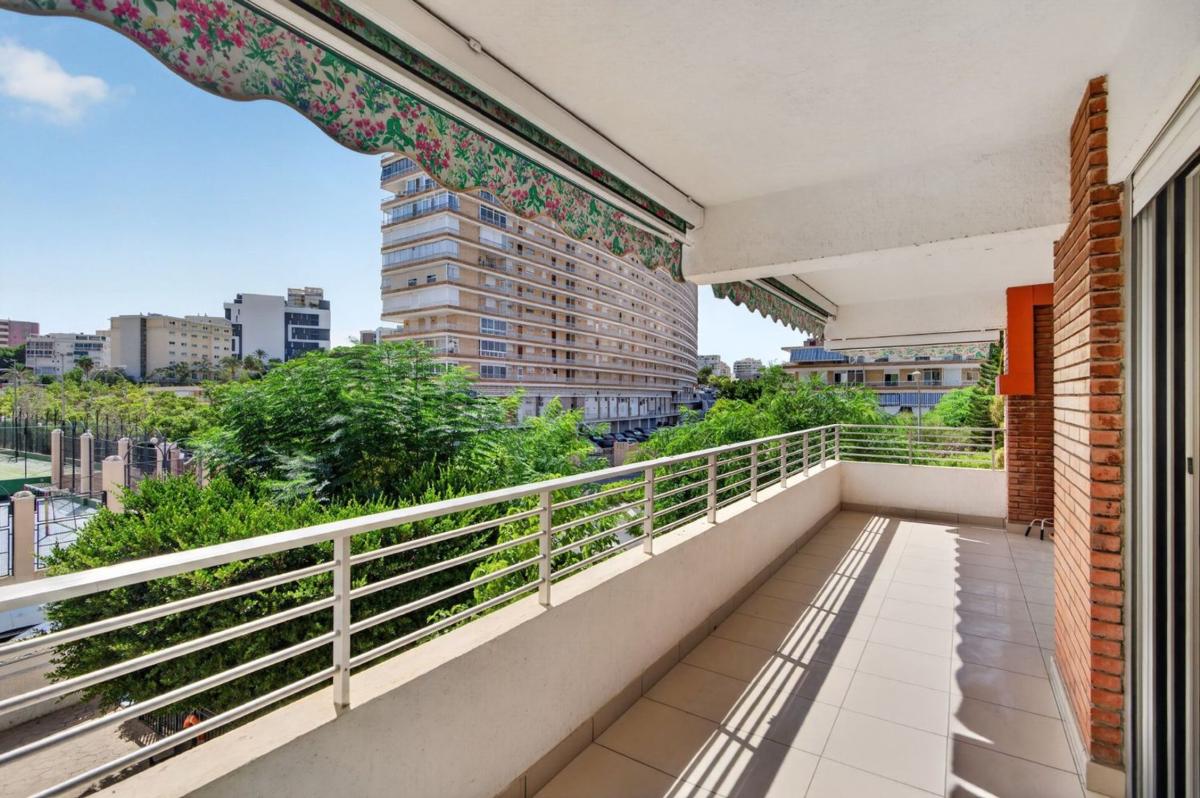 Sale of apartment in Piso en Avenida San Sebastián, Playa de San Juan, Alicante / Alacant, Alicante
photo 4