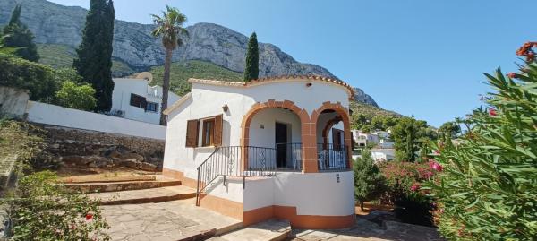 Chalet wolnostojący na sprzedaż w  Casa o chalet en El Montgó, Denia, Dénia photo 4