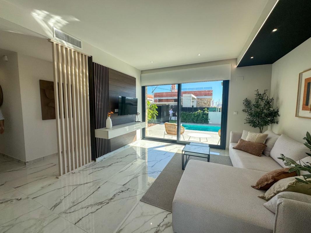 Properties for sale and rent in Spain photo 5