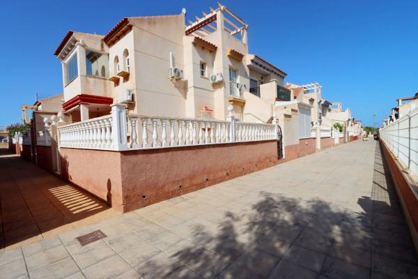 Venta de piso en Piso en Playa Flamenca, Orihuela, Orihuela
thumbnail 2