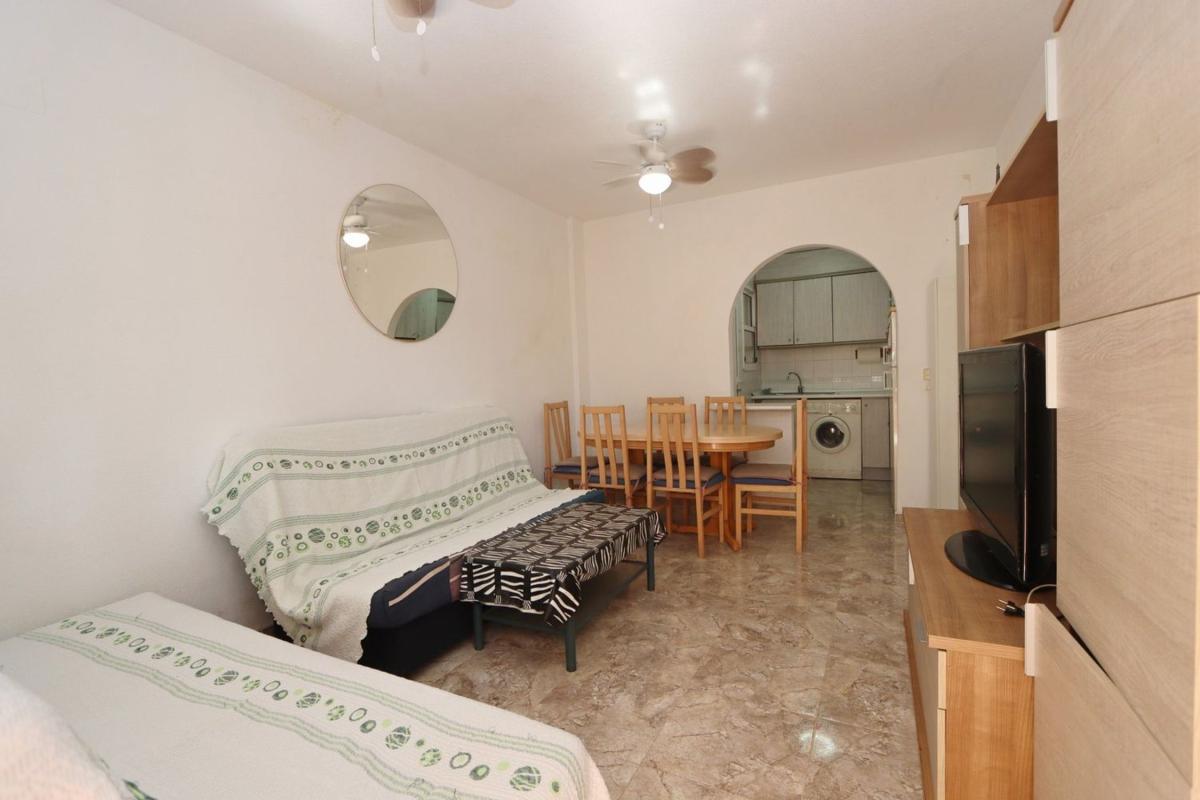 Sale of apartment in Piso en Playa Flamenca, Orihuela, Orihuela
 photo 3