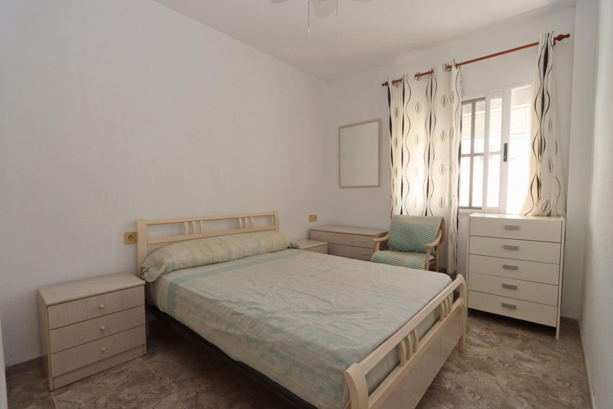 Sale of apartment in Piso en Playa Flamenca, Orihuela, Orihuela
 photo 4