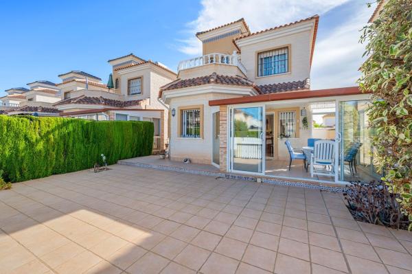 Chalet independiente en venta en Casa o chalet en Calle Manuel Ferrández, 51, Urbanizaciones, Guardamar del Segura, Guardamar del Segura photo 4