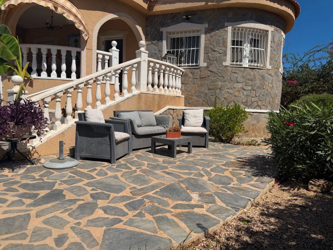 Properties for sale and rent in Spain photo 5