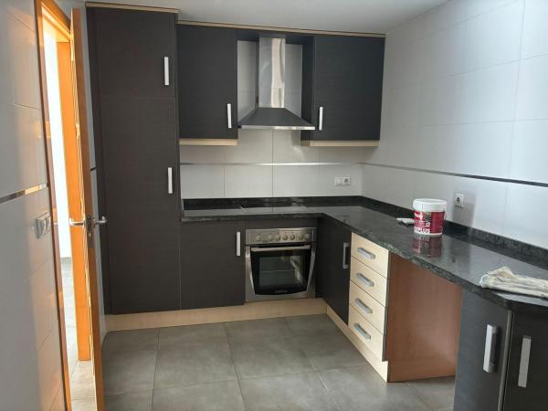 Продажа квартиры на Piso en Barri Eixample, Alcoy / Alcoi, Алкой
photo 1