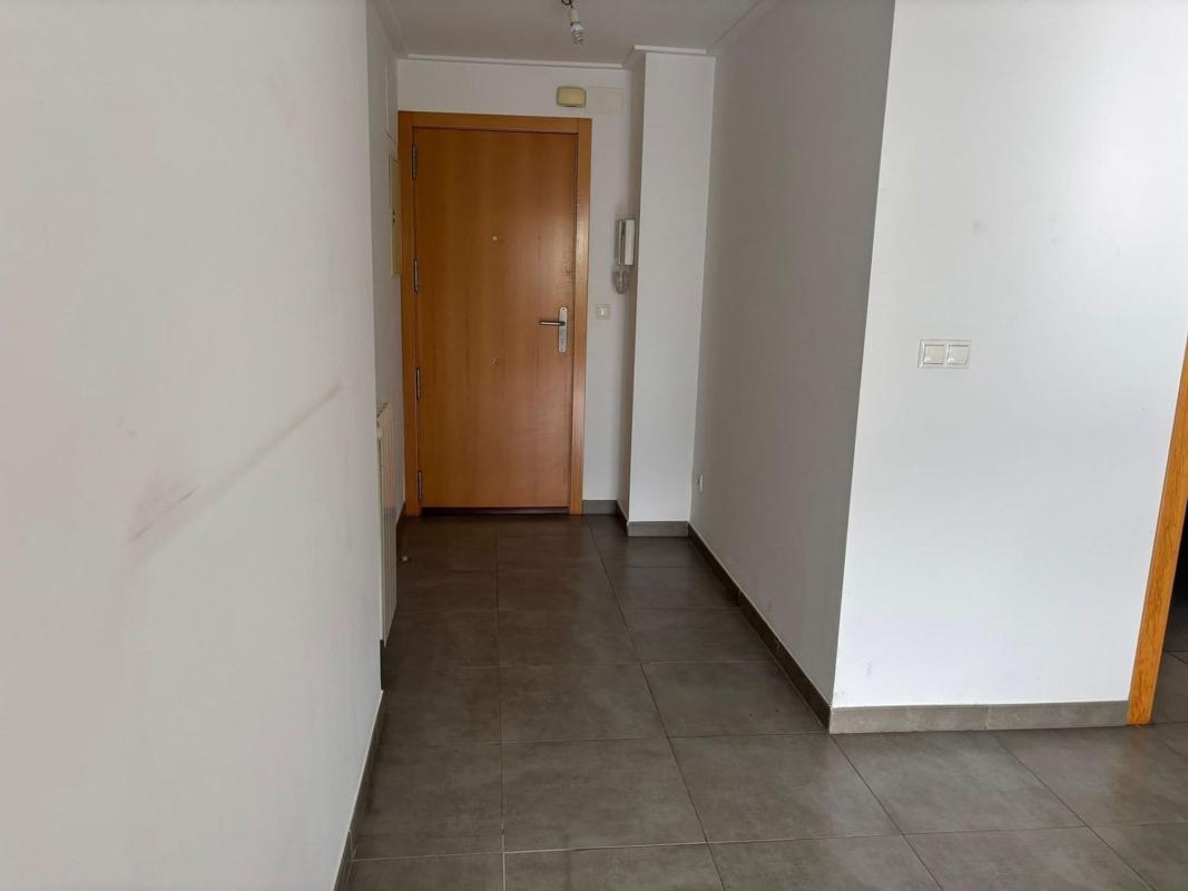 Продажа квартиры на Piso en Barri Eixample, Alcoy / Alcoi, Алкой
 photo 4