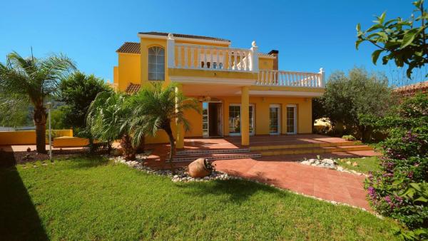 Chalet independiente en venta en Casa o chalet en Orba, Orba
 photo 1