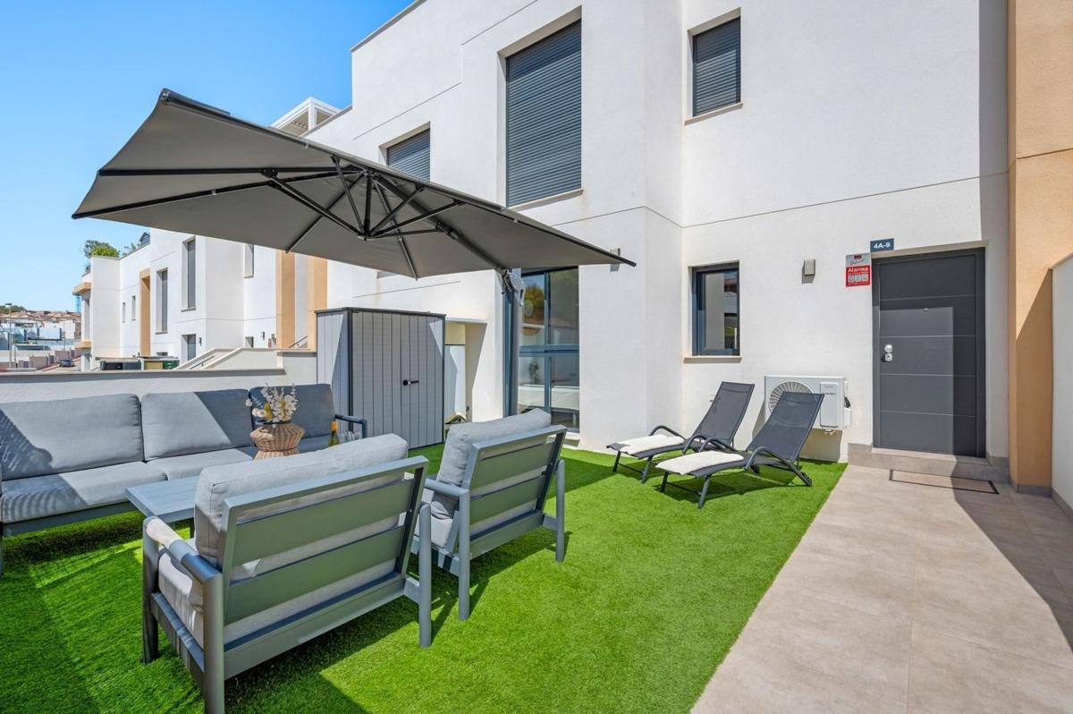 Venta de piso en Piso en Calle Guadiana, Villamartín, Orihuela, Orihuela
photo 3