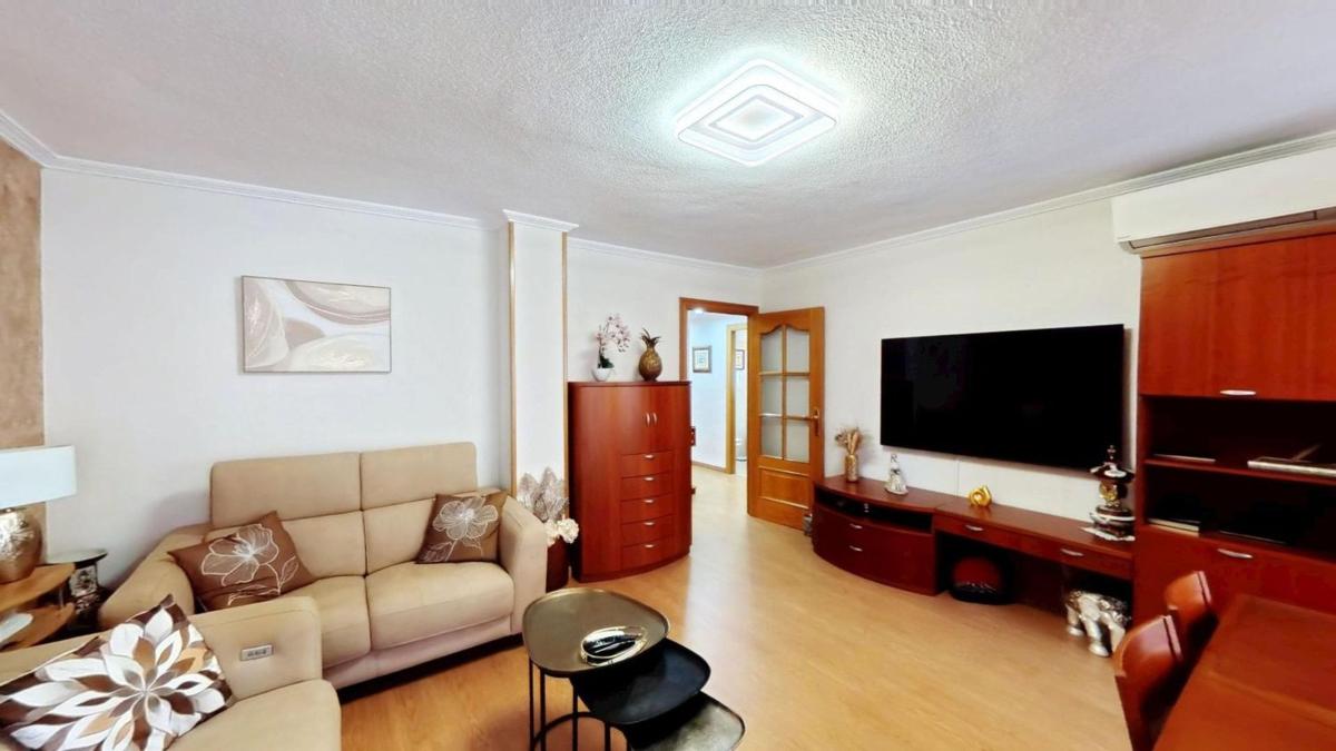 Venta de piso en Piso en Calle Lleida, Carolinas Altas, Alicante / Alacant, Alicante / Alacant
 photo 5