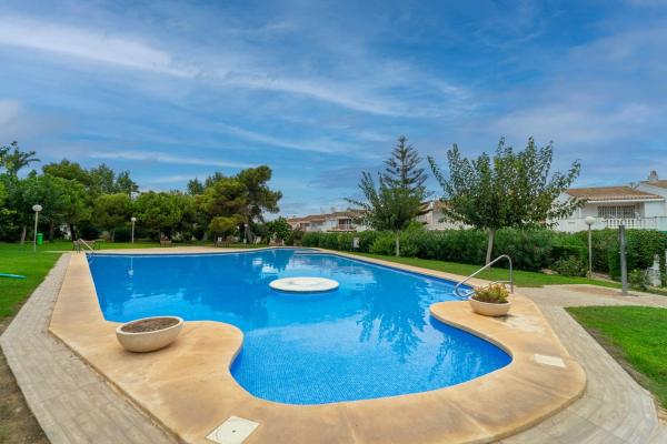 Chalet adosado en Avenida América, 27, Panorama-Sierramar, Gran Alacant photo 1