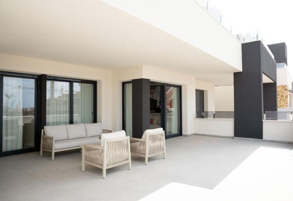 Продажа квартиры на Piso en Avenida de Zamora, Lo Marabú, Rojales, Рохалес
photo 1