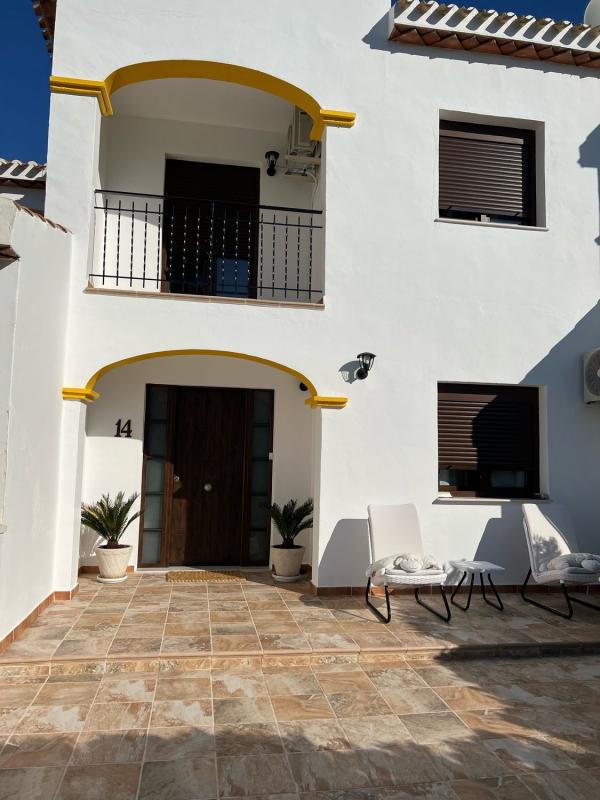 Properties for sale and rent in Spain photo 3