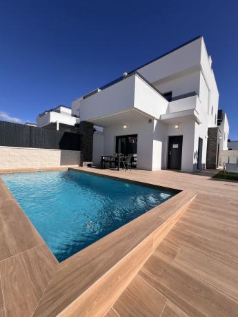 Casa o chalet independiente en Calle Nogal, Desamparados-Hurchillo-Torremendo, Orihuela thumbnail 2