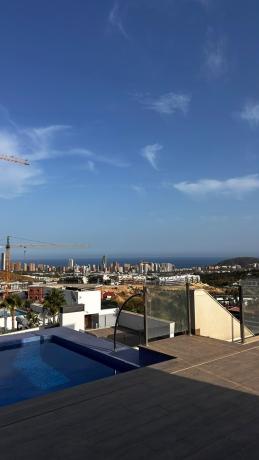 Casa o chalet independiente en Avenida Barcelona, Balcón de Finestrat-Terra Marina, Finestrat thumbnail 2