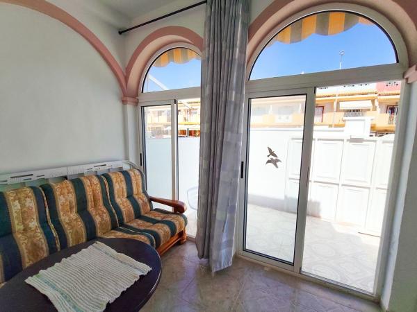 Independent chalet for sale in Casa o chalet en Playa Flamenca, Orihuela, Orihuela
thumbnail 2