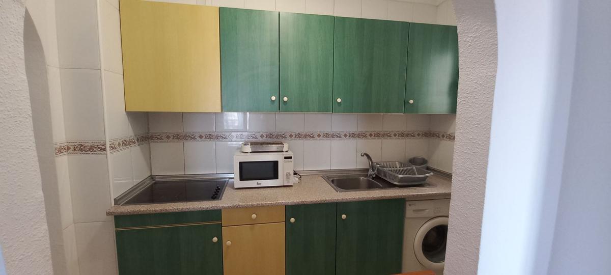 Продажа квартиры на Piso en Ronda D. Ricardo Lafuente Aguado, 16, El Molino, Torrevieja, Торревьеха
photo 2