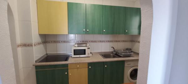Venta de piso en Piso en Ronda D. Ricardo Lafuente Aguado, 16, El Molino, Torrevieja, Torrevieja
 photo 2