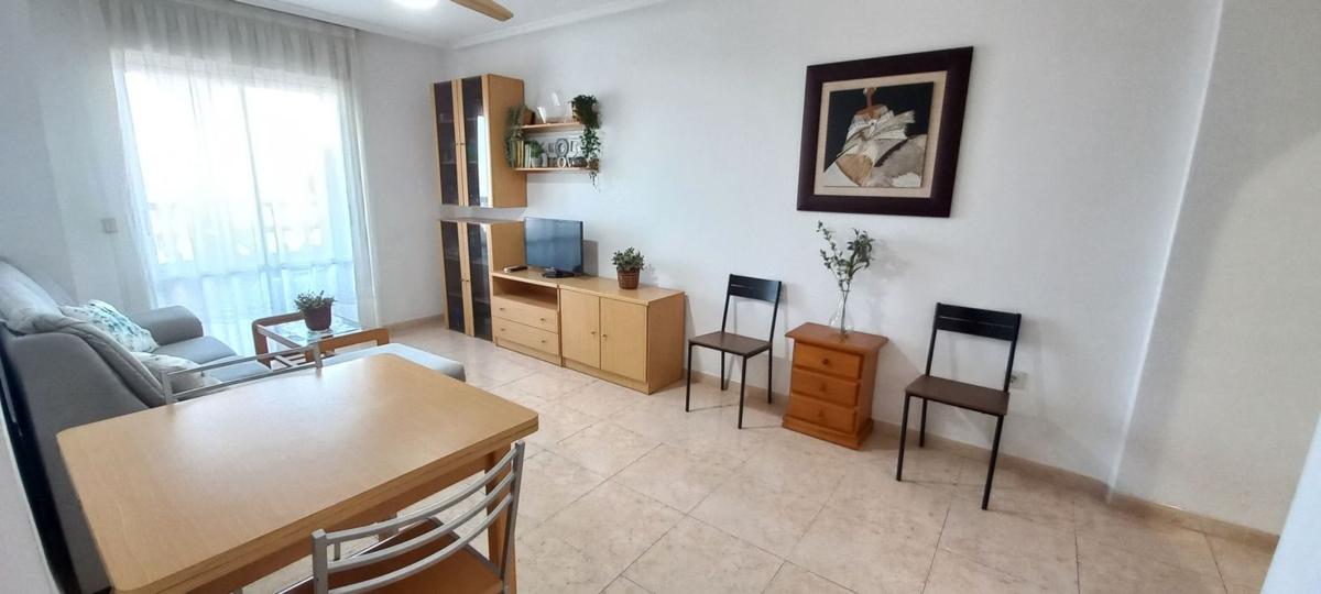 Продажа квартиры на Piso en Ronda D. Ricardo Lafuente Aguado, 16, El Molino, Torrevieja, Торревьеха
photo 3