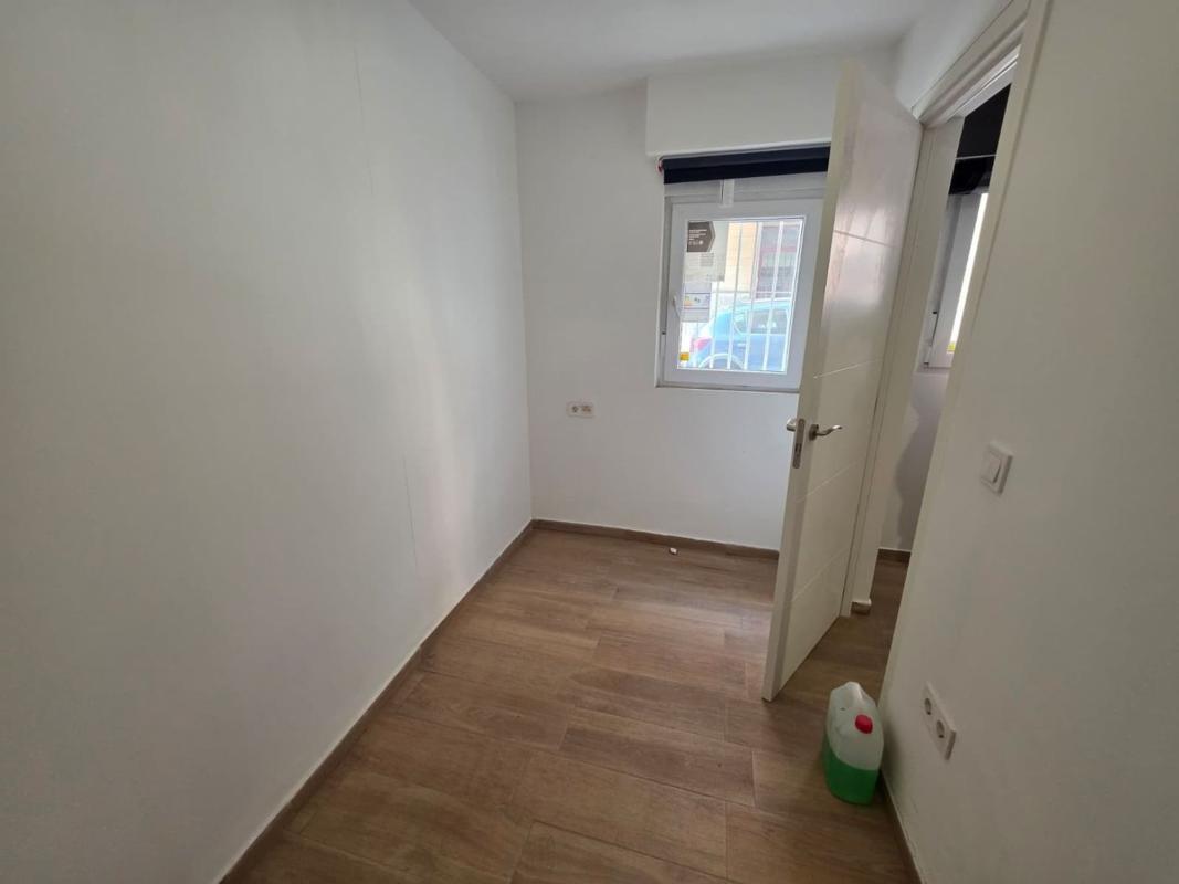 Venta de piso en Piso en Campoamor, Alicante / Alacant, Alicante / Alacant
photo 4