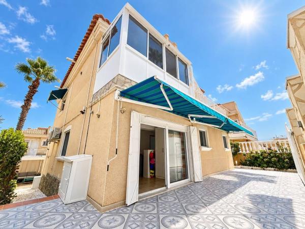 Casa o chalet independiente en Villamartín, Orihuela photo 1