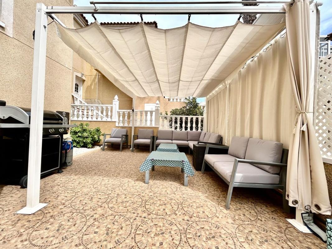 Properties for sale and rent in Spain photo 4