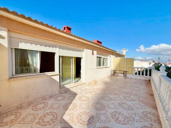 Chalet independiente en venta en Casa o chalet en Cabo Cervera, Torrevieja, Torrevieja
 photo 2