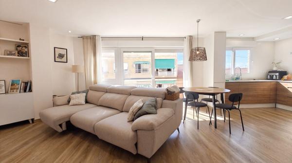 Venta de piso en Piso en Calle Jaén, San Blas, Alicante / Alacant, Alicante / Alacant
 photo 2