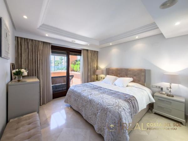 Venta de piso en Piso en Urbanizacion Mar Azul, 2 r, Kempinski, Estepona, Estepona
 photo 4