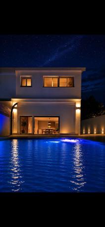 Chalet pareado en Urb. Lomas Bellas, Marbella, 97, Torrecilla-La Cañada, Marbella photo 1
