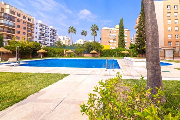 Duplex na sprzedaż w Dúplex en Calle Amalia Heredia, Pacífico, Málaga, Málaga photo 1