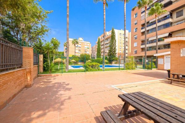 Duplex na sprzedaż w Dúplex en Calle Amalia Heredia, Pacífico, Málaga, Málaga thumbnail 3
