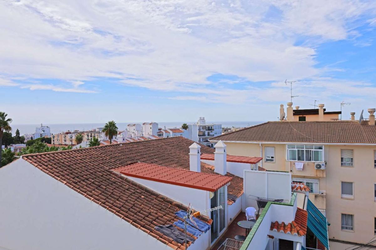 Sprzedaż mieszkania w Piso en Avenida de Pescia, Avda Pescia - Ctra de Frigiliana, Nerja, Nerja
photo 1