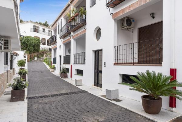 Продажа квартиры на Piso en Puerto del Almendro, 5, 29679 Benahavís, Málaga, Benahavís, Benahavís, Бенахавис
photo 1