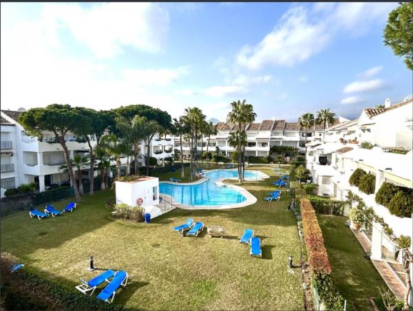 Sale of flat in Piso en Calle de la Lira, 4 C, Atalaya-Isdabe, Estepona, Estepona
thumbnail 2