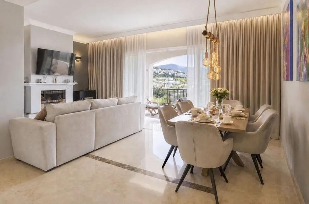Sale of apartment in Piso en Calle Del Monte, 103, Los Arqueros-Puerto del Almendro, Benahavís, Benahavís
 photo 4