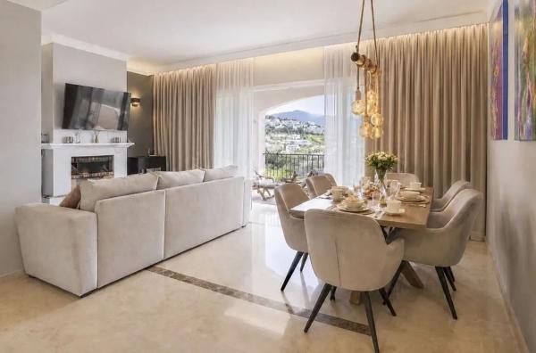 Venta de piso en Piso en Calle Del Monte, 103, Los Arqueros-Puerto del Almendro, Benahavís, Benahavís
 photo 4