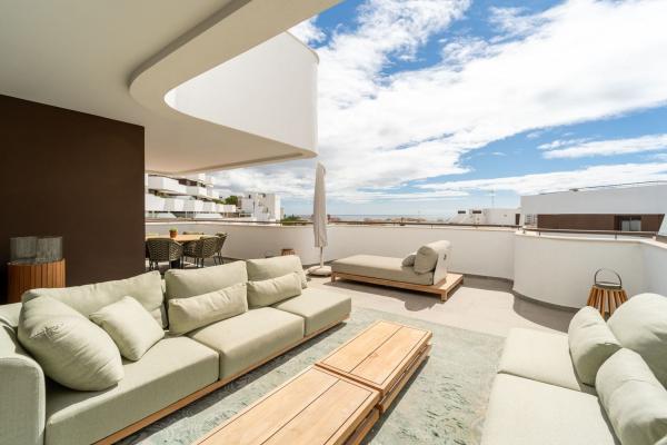 Sale of flat in Piso en Huerta Nueva, Estepona, Estepona
thumbnail 2