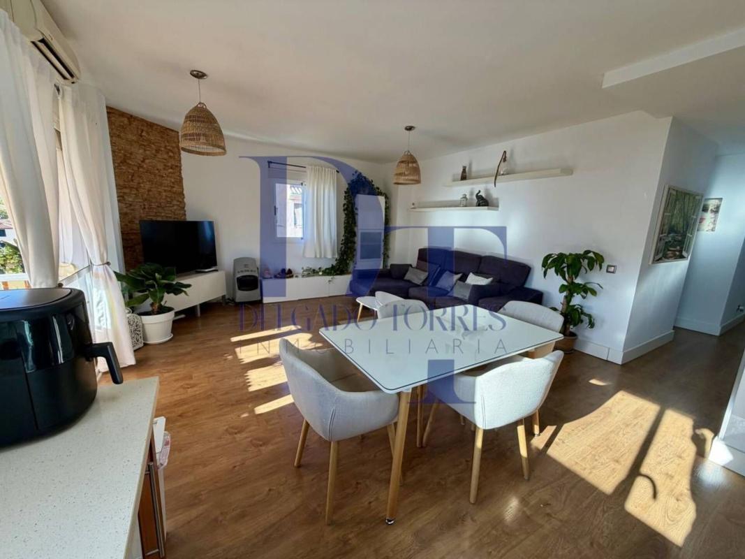 Sprzedaż mieszkania w Piso en Zona Hispanidad - Vivar Téllez, Vélez-Malaga, Vélez-Málaga
photo 1