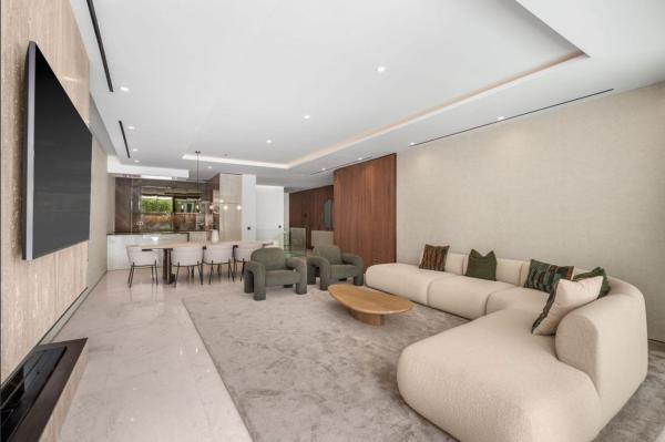 Продажа квартиры на Piso en Lugar Urbanizacion Lomas de Rio Verde, 13 C, Las Lomas de Río Verde, Marbella, Марбелла
 photo 4