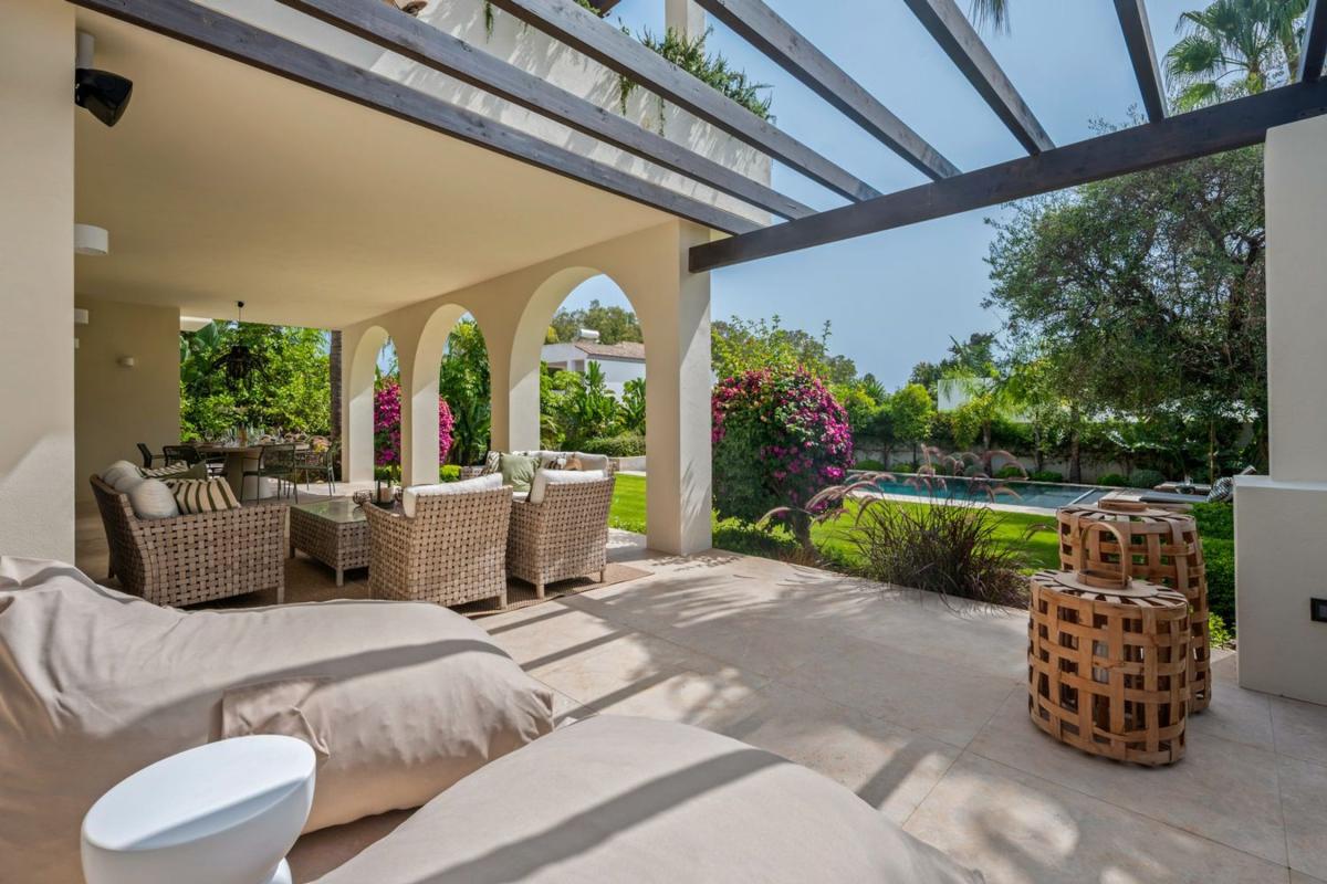 Properties for sale and rent in Spain photo 2