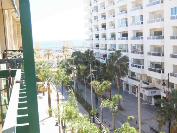 Venta de piso en Piso en Calle Lamo de Espinosa, 3, Zona Puerto Deportivo, Fuengirola, Fuengirola
photo 1