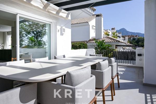 Duplex for sale on Dúplex en Calle Artemisa, 27 a, Los Naranjos, Marbella, Marbella photo 1