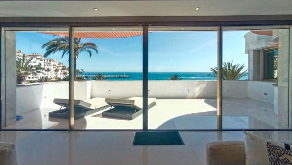 Продажа квартиры на Piso en Gray D'Albion s/n, Puerto Banús, Marbella, Марбелла
 photo 2