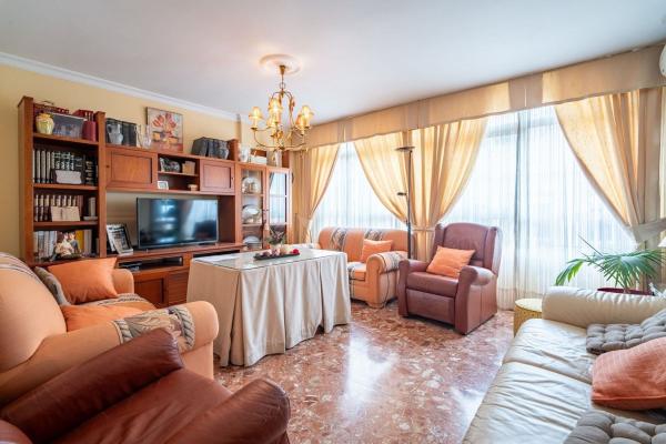 Продажа квартиры на Piso en La Victoria, Málaga, Малага
thumbnail 2