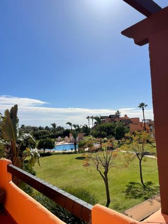 Аттик на продажу в Ático en Urbanizacion Playa Chica, Marina de Casares, Casares, Касарес thumbnail 3