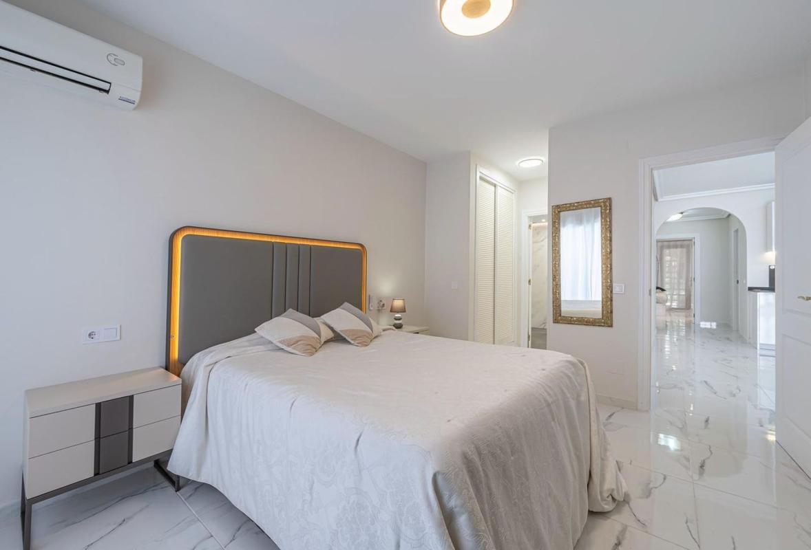 Venta de piso en Piso en Plaza de la Victoria, Casco Antiguo, Marbella, Marbella
photo 3