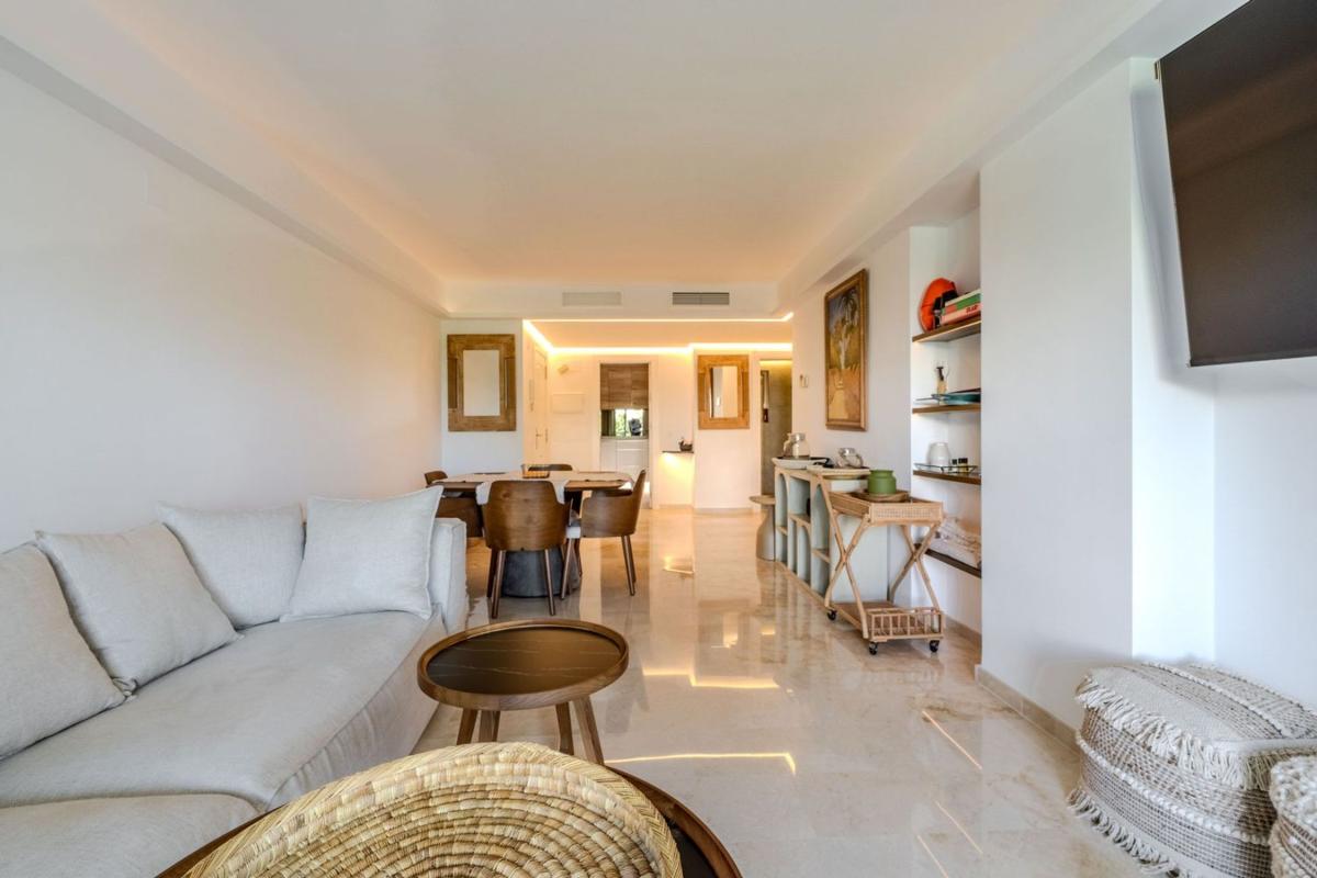 Продажа квартиры на Piso en Avenida Playas del Duque, Puerto Banús, Marbella, Марбелла
 photo 2